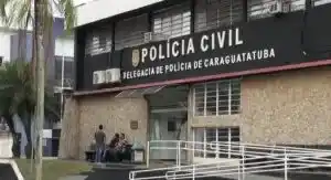 Image from Repórter Online Litoral: POLÍCIA PROCURA MULHER QUE ESFAQUEOU COMPANHEIRO NO BAIRRO OLARIA EM C...