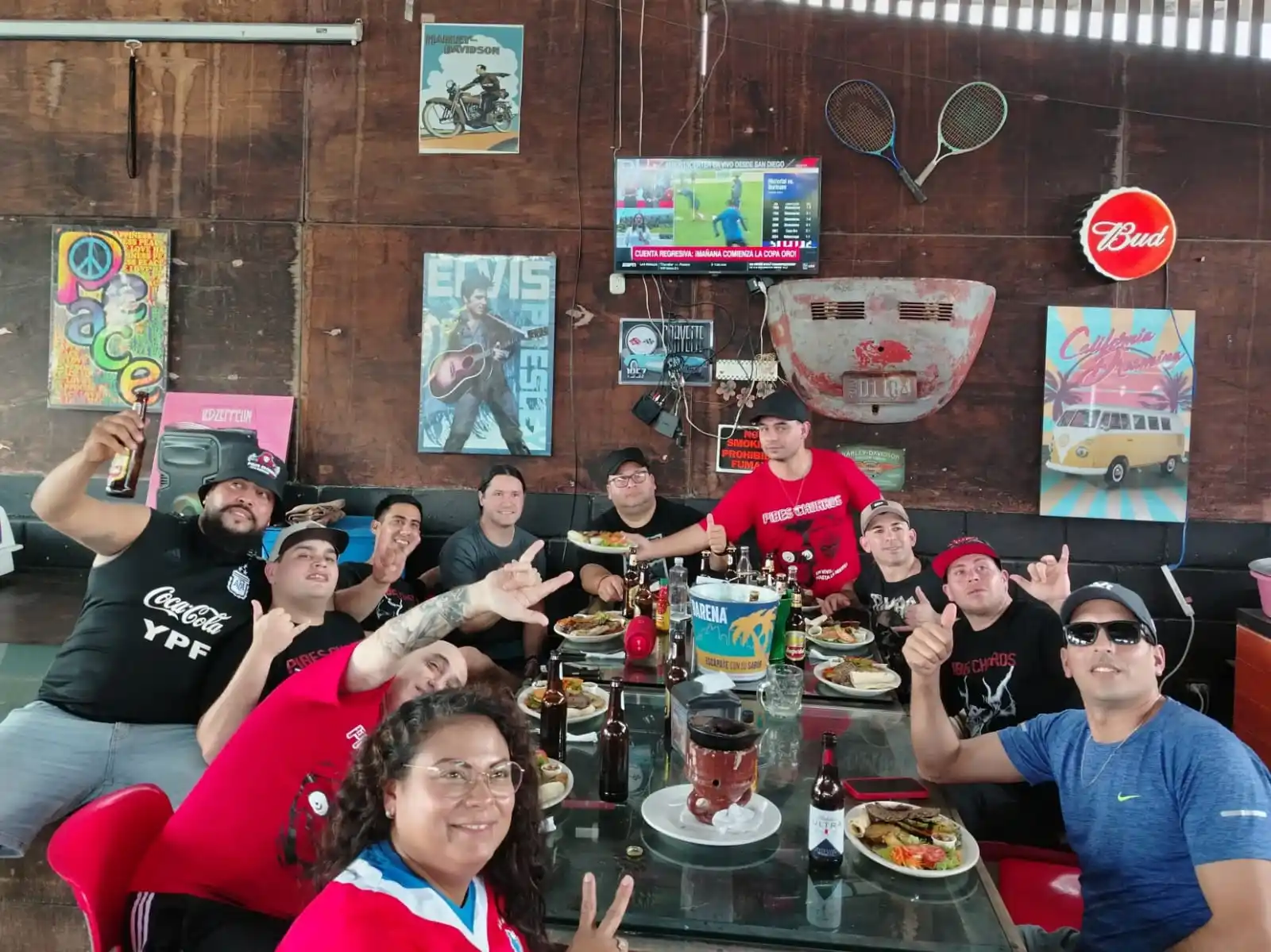 Image from La Ultra Fiel: Agradecemos de todo corazón al restaurante El Pibe, quienes nos apoyar...