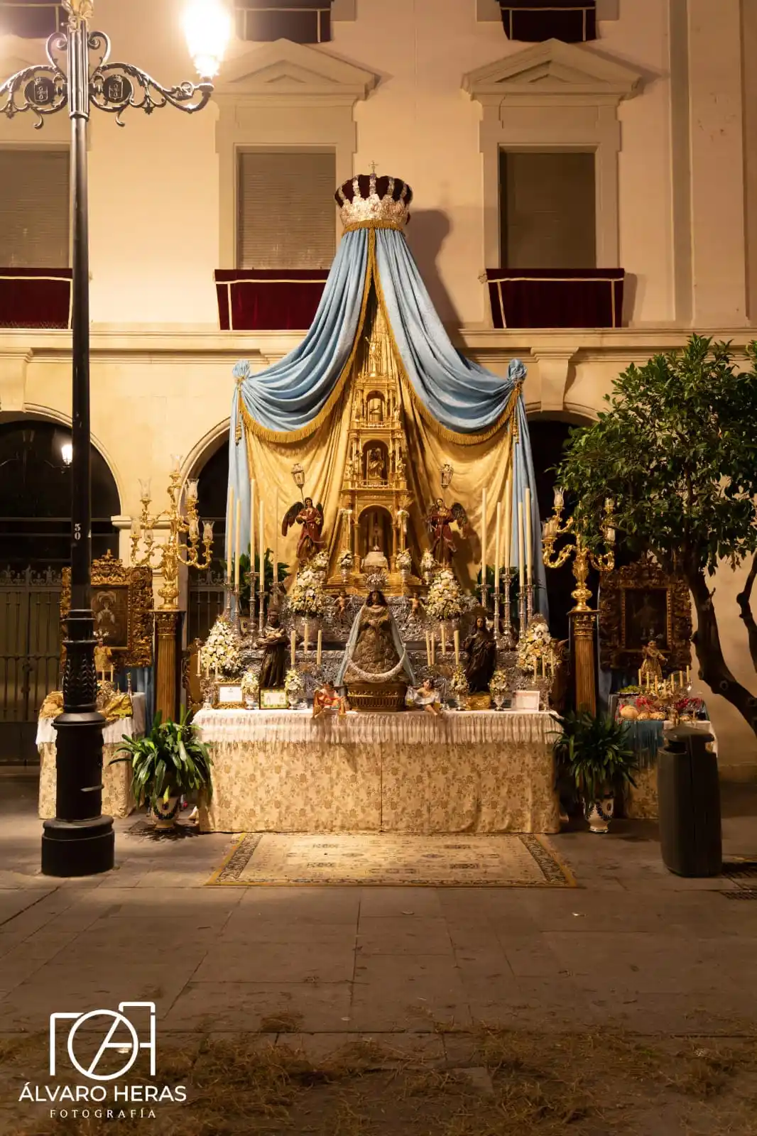 Image from Hermandad de la Calle Real: 🔵LA CALLE REAL EN EL CORPUS DE SEVILLA  Estampa histórica la que ha v...
