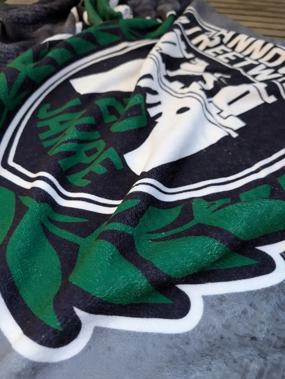 Image from Hannover Streetwear: 🔥 Wochenende wird heiß! 🔥 Wir haben noch ein paar Badetücher vom 20-...