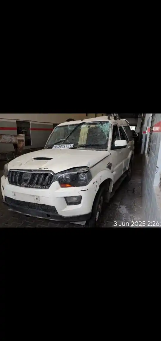 Image from SALVAGE CAR AUCTION INDIA : MAHINDRA SCORPIO (2014)-RJ38UA1417-JAIPUR,RAJASTHAN, (WITH RC) on 19-J...