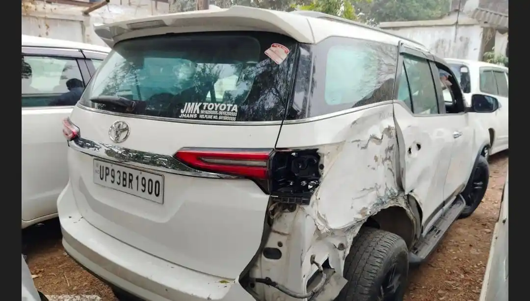 Image from SALVAGE CAR AUCTION INDIA : **READY TO LIFT** **WITHOUT RC**  ================================ Toy...