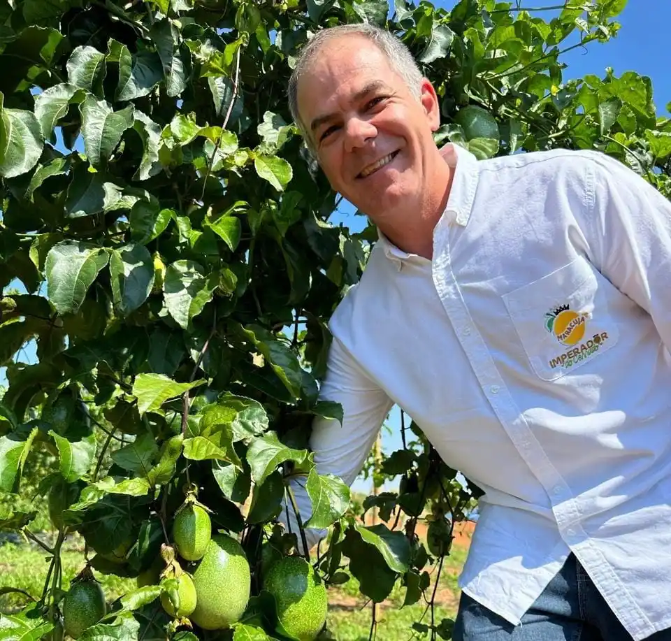 Image from Correio Braziliense: 🔴 *AO VIVO*  O engenheiro agrônomo e produtor de maracujá  Júlio Mene...