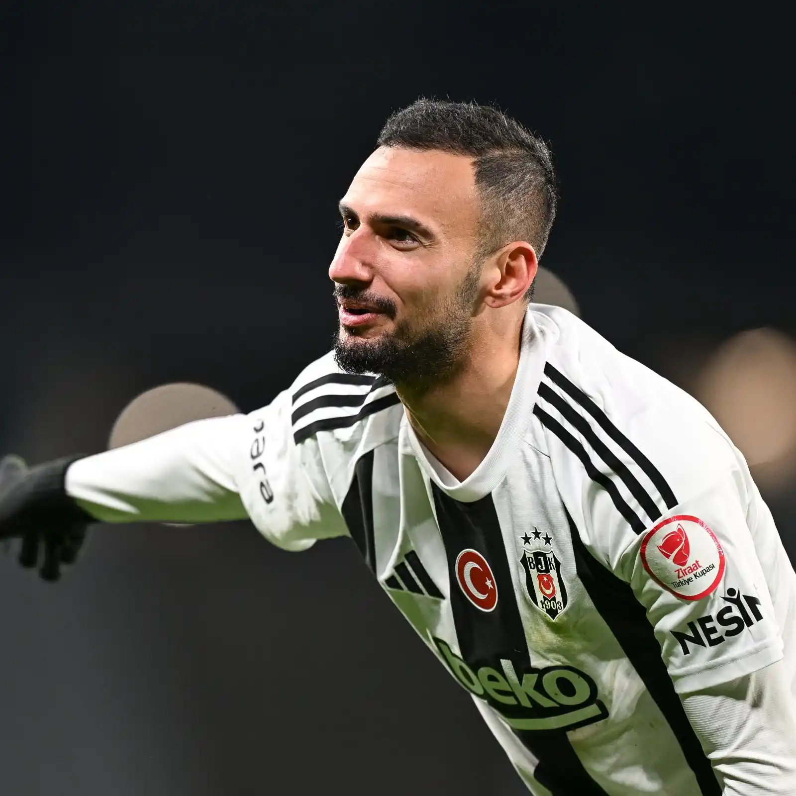 Image from Mackolik: 🚨 Başakşehir, Beşiktaş'tan Onur Bulut'la iki yıllık sözleşme imzaland...