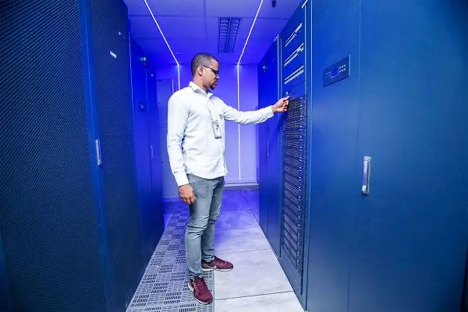 Image from Digital Business Africa: *Datacenters certifiés, écosystème délaissé : le paradoxe de la gouver...