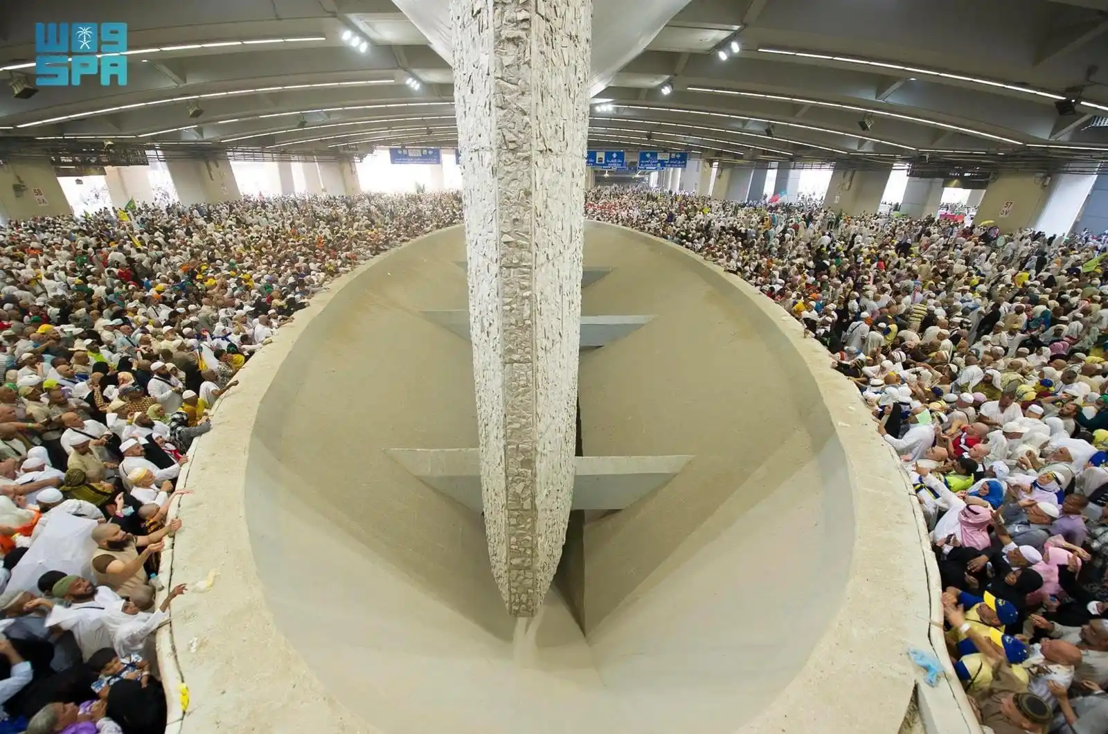 Image from Saudi Expatriates: Incredible management and safety measures of Hajj pilgrims.. <a class=...