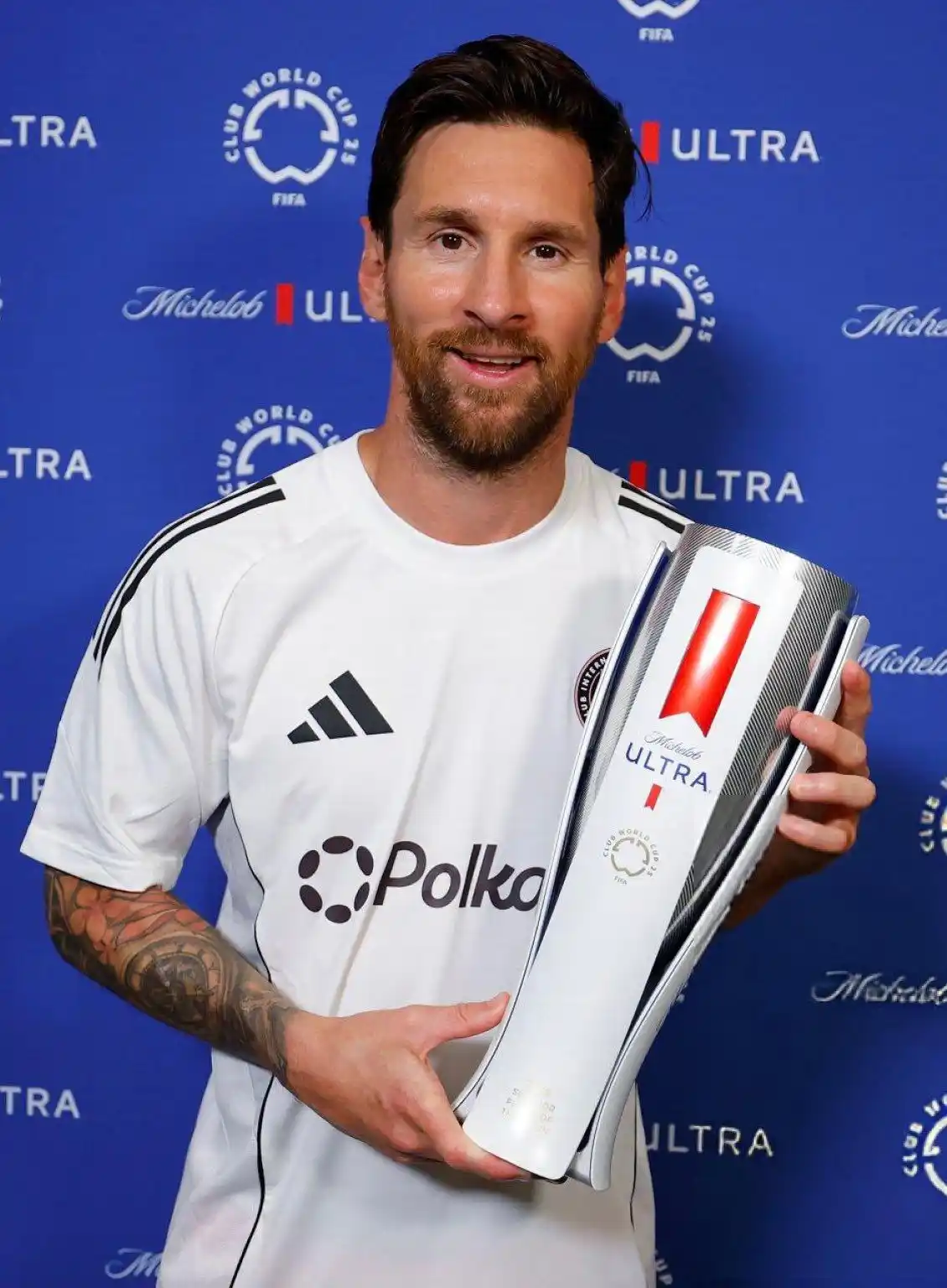 Image from Ric News🧾: 𝗟𝗘 𝗚𝗢𝗔𝗧 𝗢𝗙𝗙𝗥𝗘 𝗟𝗔 𝗩𝗜𝗖𝗧𝗢𝗜𝗥𝗘 𝗔̀ 𝗟'𝗜𝗡𝗧𝗘𝗥 𝗠𝗜�...