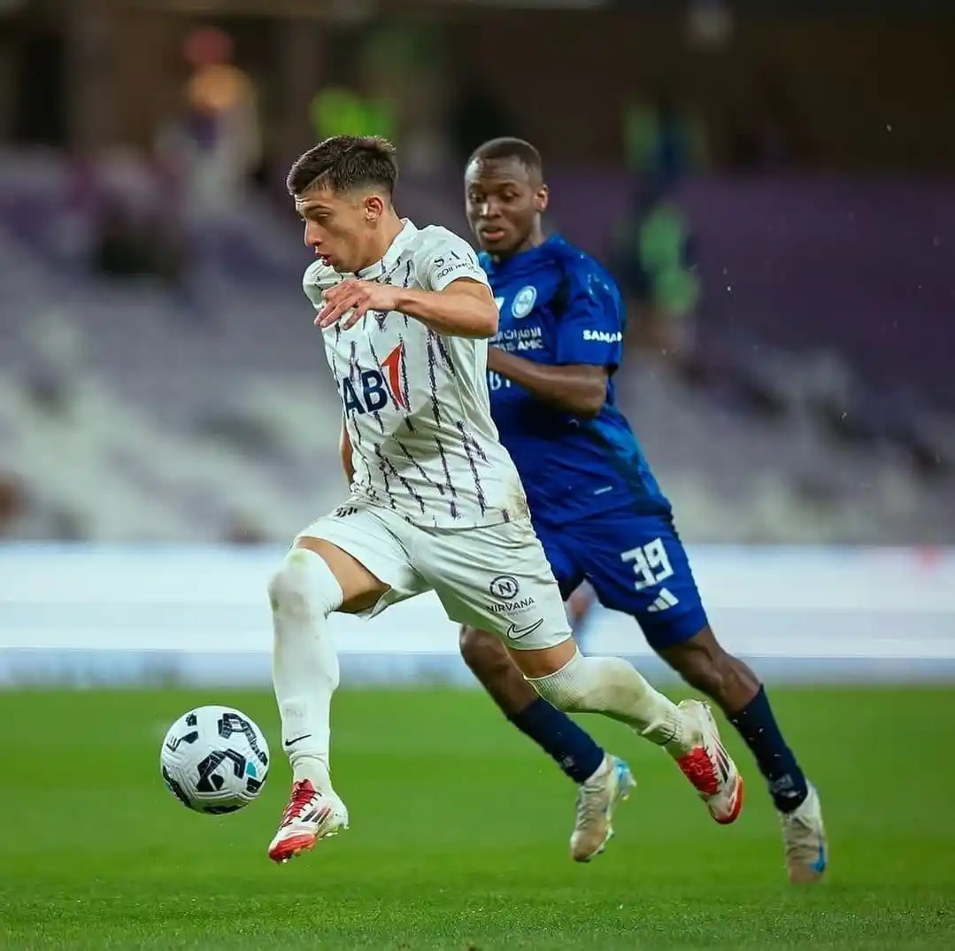 Image from David Caruso LANÚS 🇱🇻🎙️: 🇱🇻⚽ El Al-Ain, con Mateo Sanabria en banco de los suplentes, debuta ...