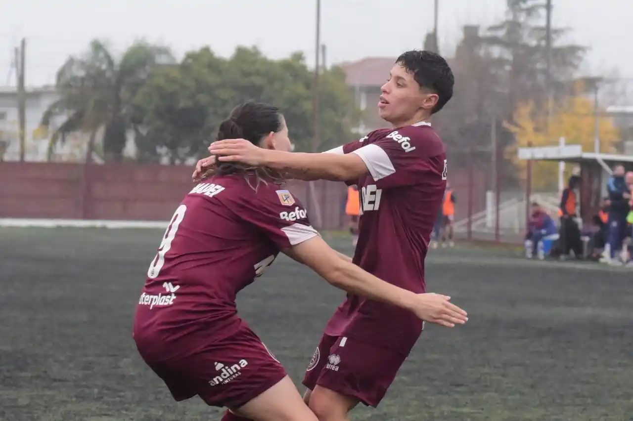 Image from David Caruso LANÚS 🇱🇻🎙️: 🇱🇻⚽ Triunfo del Grana 2 a 0 frente a Atlanta ⚽️ Magaly Badilla y Br...