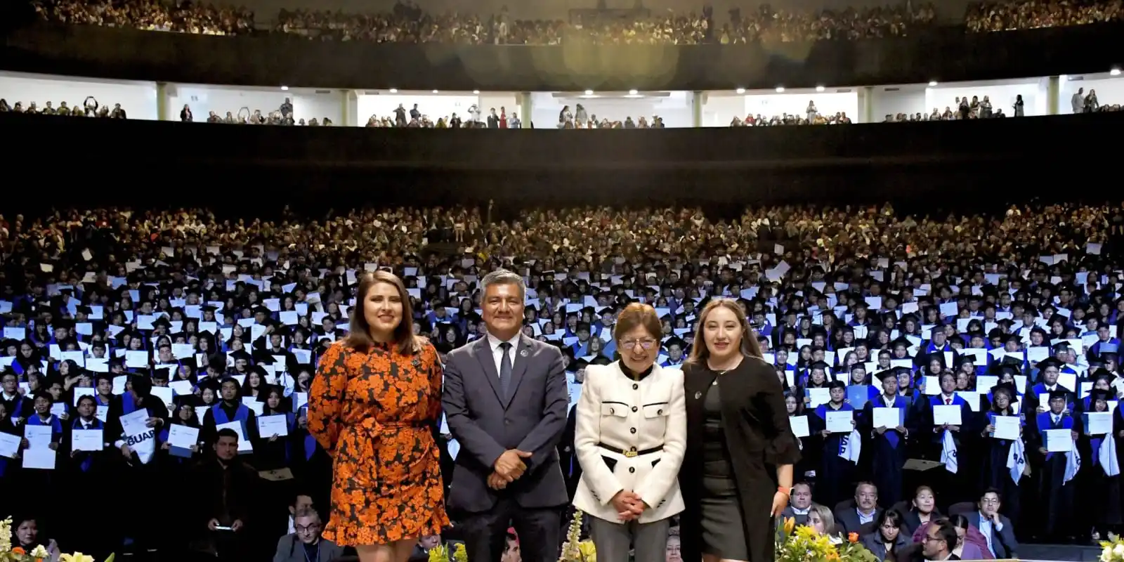 Image from Balance Diario: Preside Rectora Lilia Cedillo graduación de egresados de las preparato...