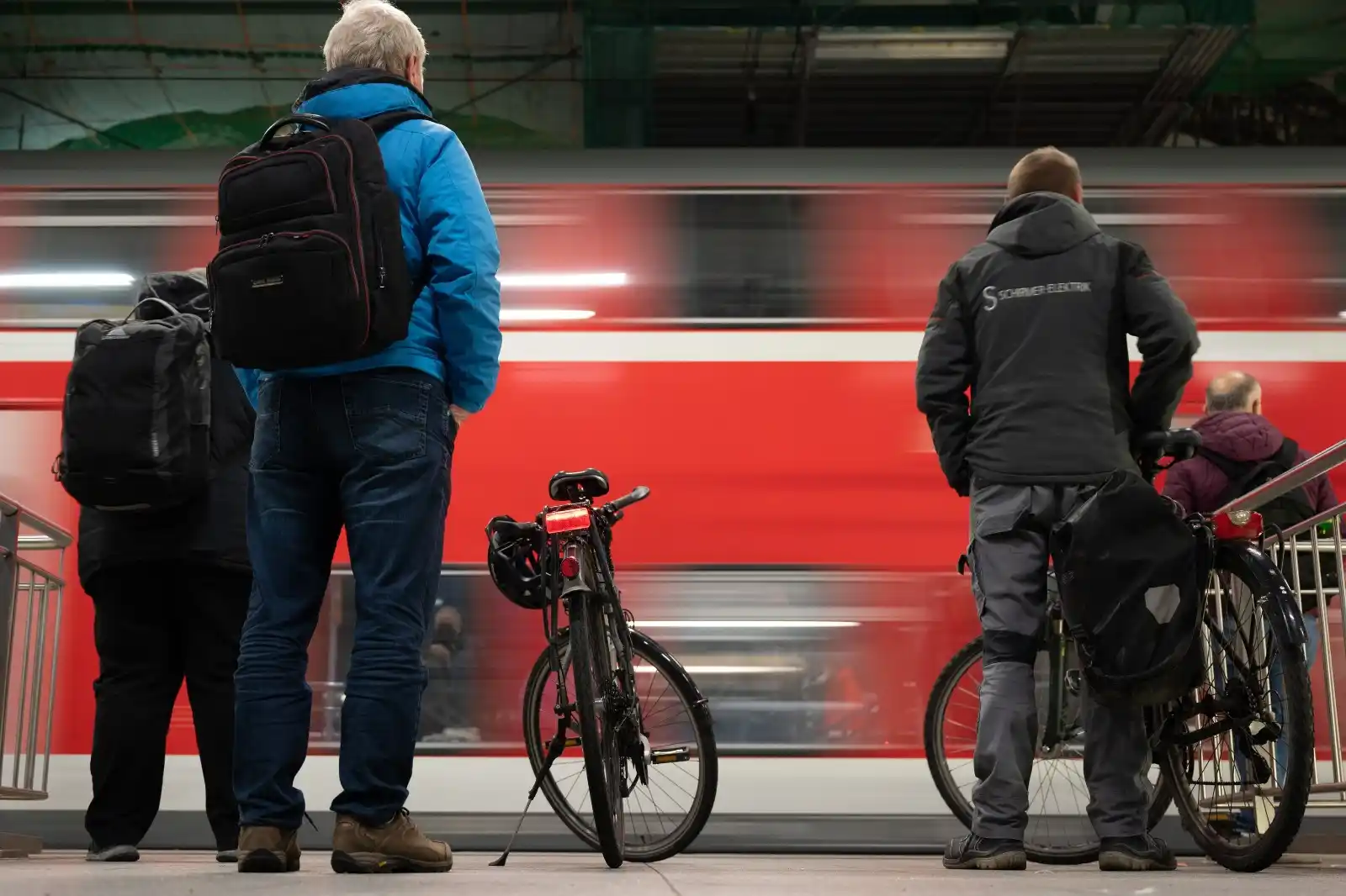 Image from Rheinische Post: Hallo zusammen! Wann macht das Fahren in S-Bahnen nun wirklich keinen ...