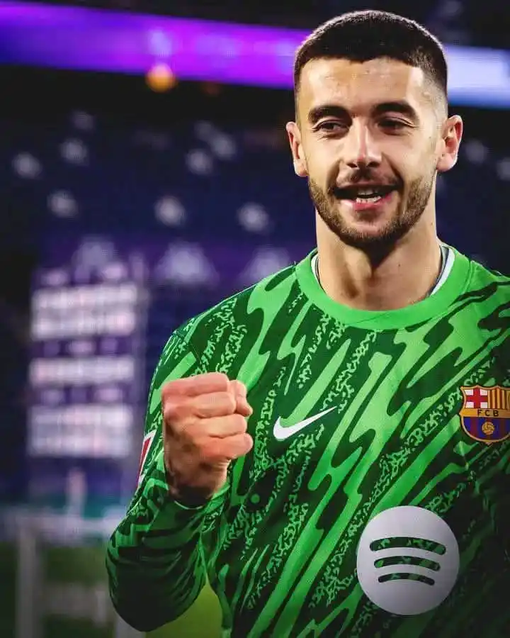 Image from FC Barcelone 💙❤️ Temple 🏛️: 🔔 OFFICIEL ❕ Joan Garcia débarque au FC Barcelone Le mercato débute e...