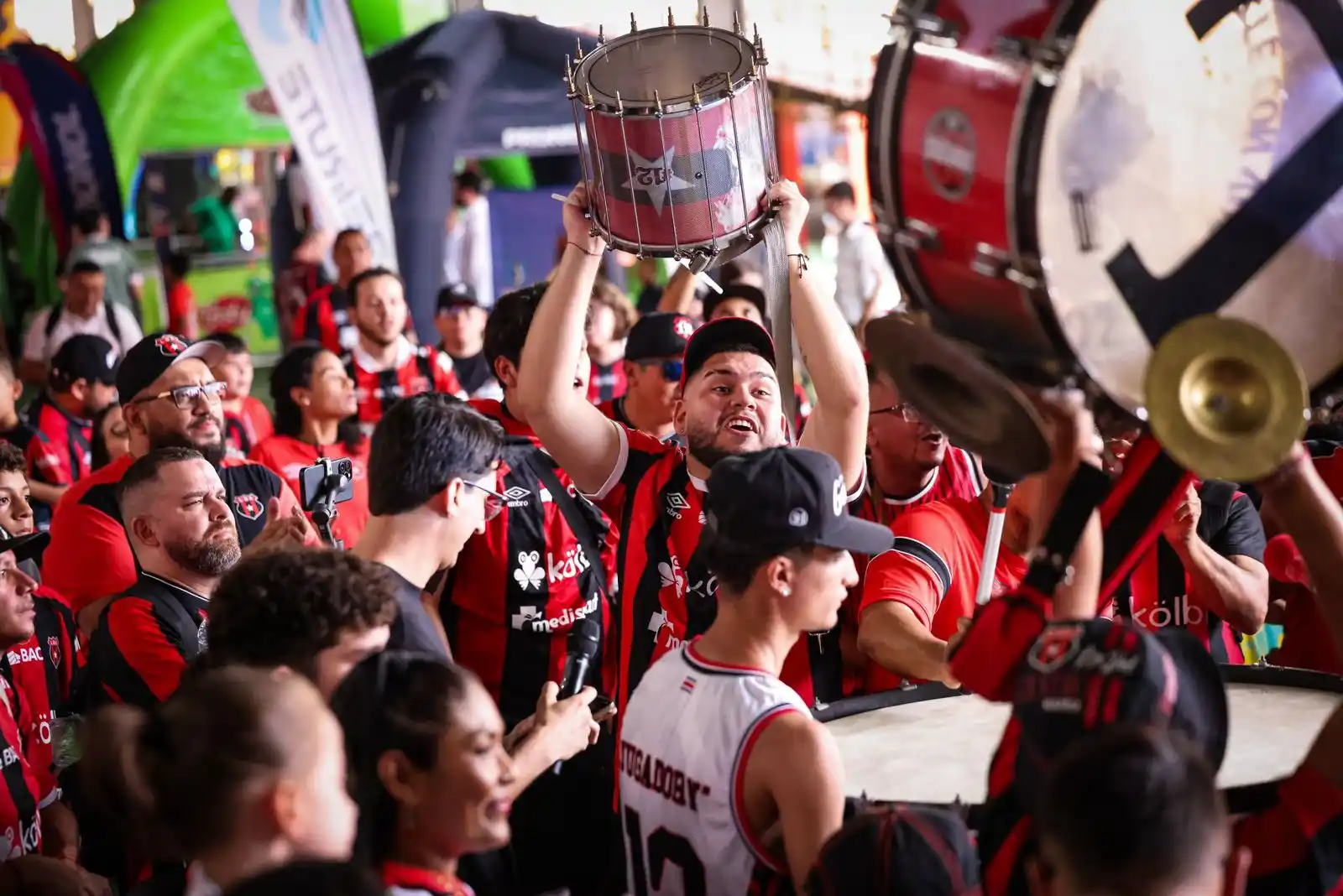 Image from Fútbol Centroamérica | Liga Deportiva Alajuelense : Pronto nos volveremos a ver 🦁...