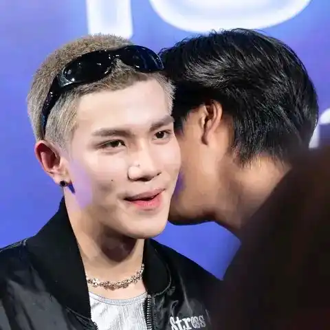 Image from โ
โกเป๐แฎข เบดแฉ๐๐๐๐๐๐๐๐๐ฎ๐๐ญ๐๐ปเฝด๊ฑโกโ
: ```AWWWWWW LINDO ๐ค๐ป๐ฅนโคโ๐ฉน VOICE ACTOR FOURTH <a class="text-blue-50...