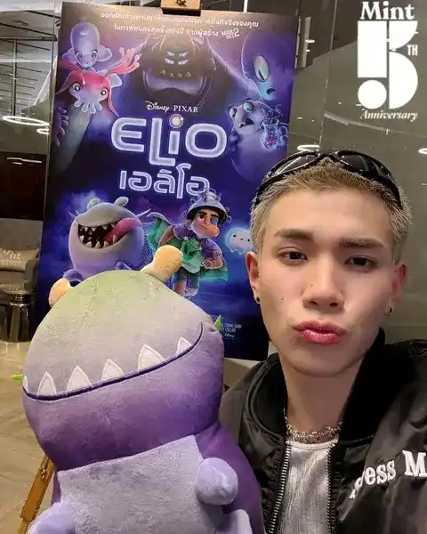 Image from โ
โกเป๐แฎข เบดแฉ๐๐๐๐๐๐๐๐๐ฎ๐๐ญ๐๐ปเฝด๊ฑโกโ
: ```brillando, felicidades Fourth por tu debut como actor de voz.๐ฅน๐ฅณโคโ...
