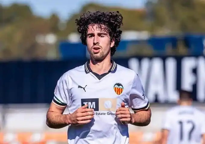 Image from solofichajes123: Dos clubes de Segunda División se interesan en el extremo de 22 años d...