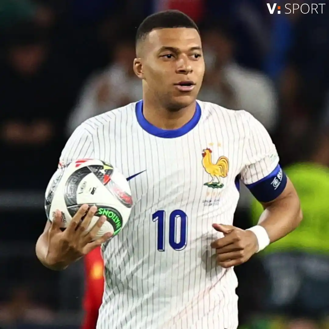 Image from Virgilio Sport: 💥 𝗞𝘆𝗹𝗶𝗮𝗻 𝗠𝗯𝗮𝗽𝗽𝗲́ 𝗿𝗶𝗰𝗼𝘃𝗲𝗿𝗮𝘁𝗼 𝗶𝗻 𝗼𝘀𝗽𝗲𝗱𝗮𝗹...