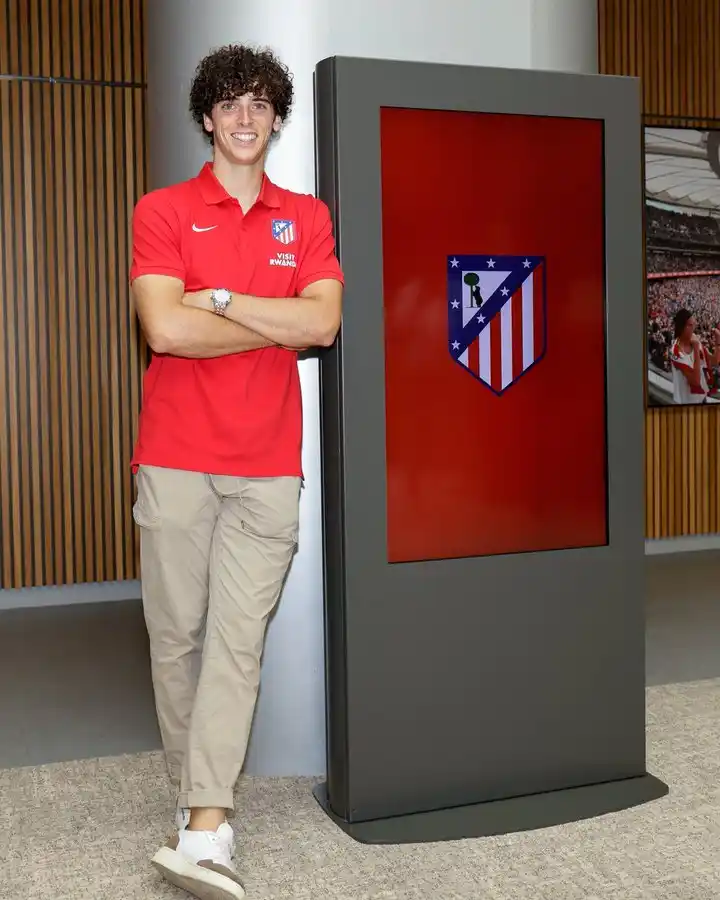 Image from solofichajes123: 🚨OFICIAL🚨 Javi Morcillo es anunciado como nuevo fichaje del Atlético...