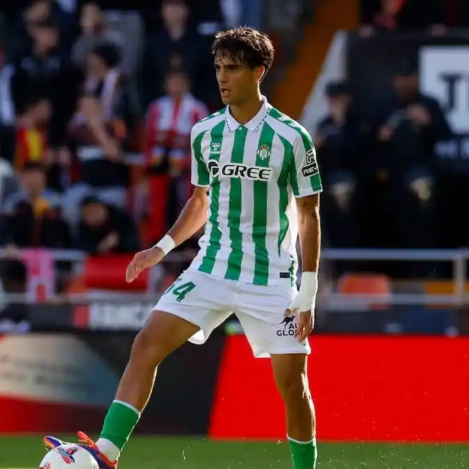 Image from solofichajes123: Publica 'Diario AS' que el Real Betis intentó rebajar la opción de com...