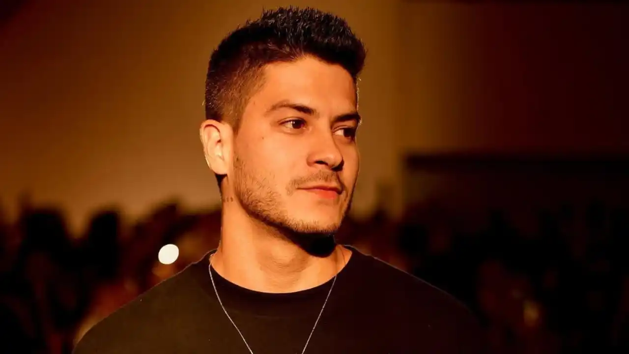 Image from Lorena R7 | Notícias do Brasil e do mundo, famosos, música e TV: Arthur Aguiar lança reality sobre empreendedorismo digital na web Aces...