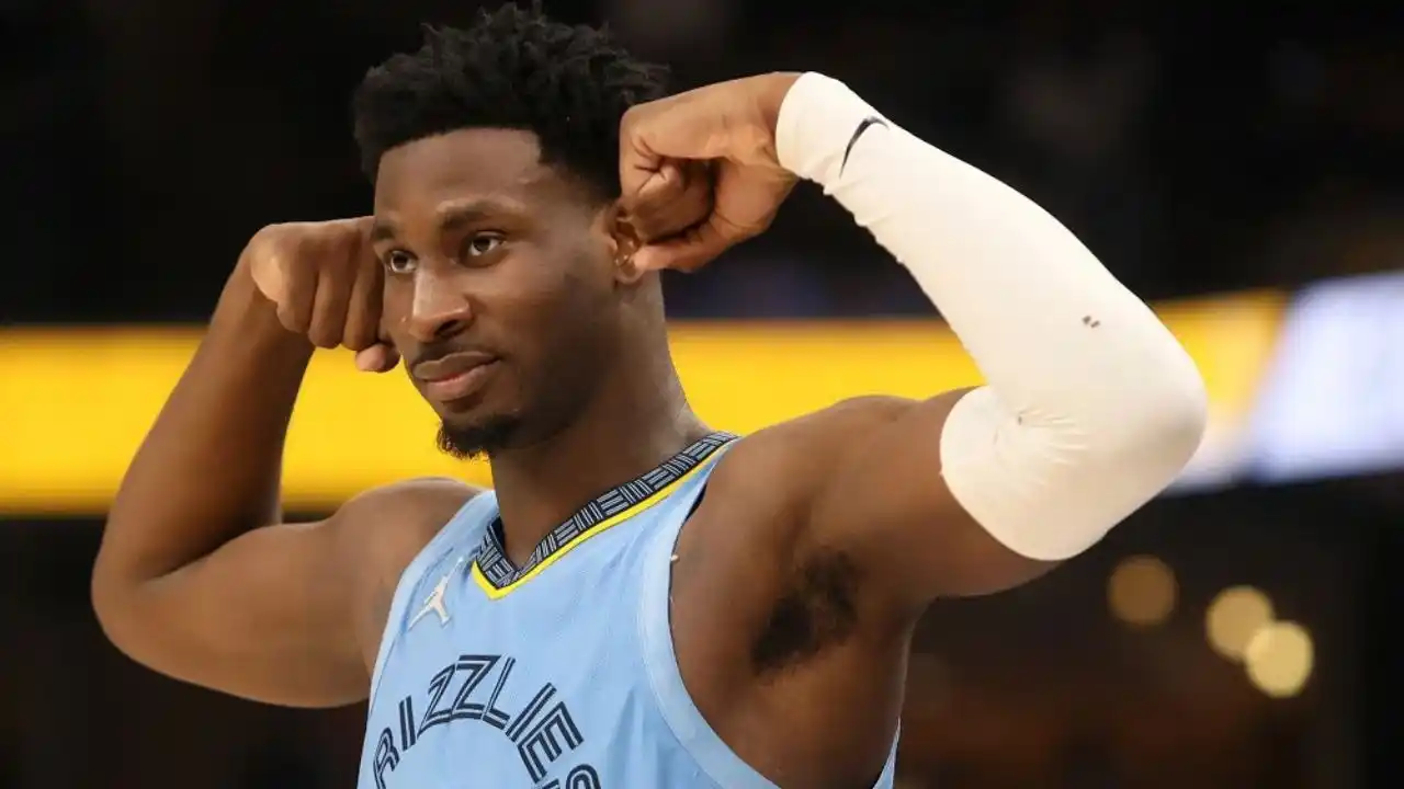 Image from Lorena R7 | Notícias do Brasil e do mundo, famosos, música e TV: Knicks traçam plano ousado para montar muralha defensiva na NBA Acesse...