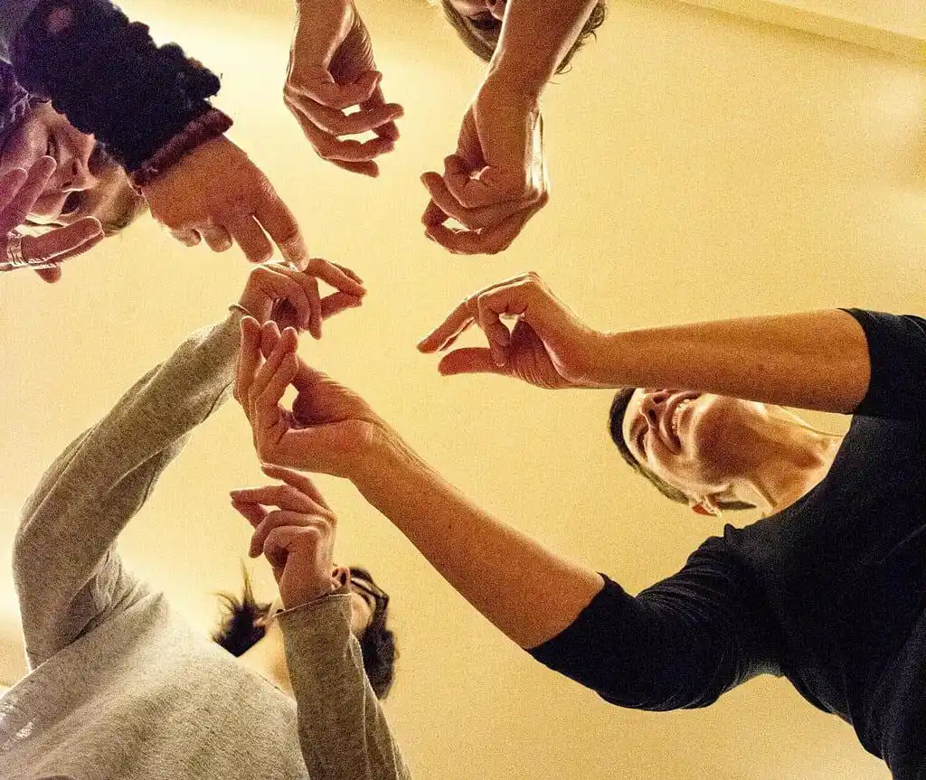 Image from Die Schöne Schule: Musik auf der Haut: Am 22.6. treffen wir uns zum Klopfen, Patschen, Sc...