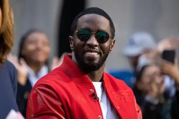 Image from Lorena R7 | Notícias do Brasil e do mundo, famosos, música e TV: Seis semanas de tensão: julgamento de Diddy traz à tona revelações imp...