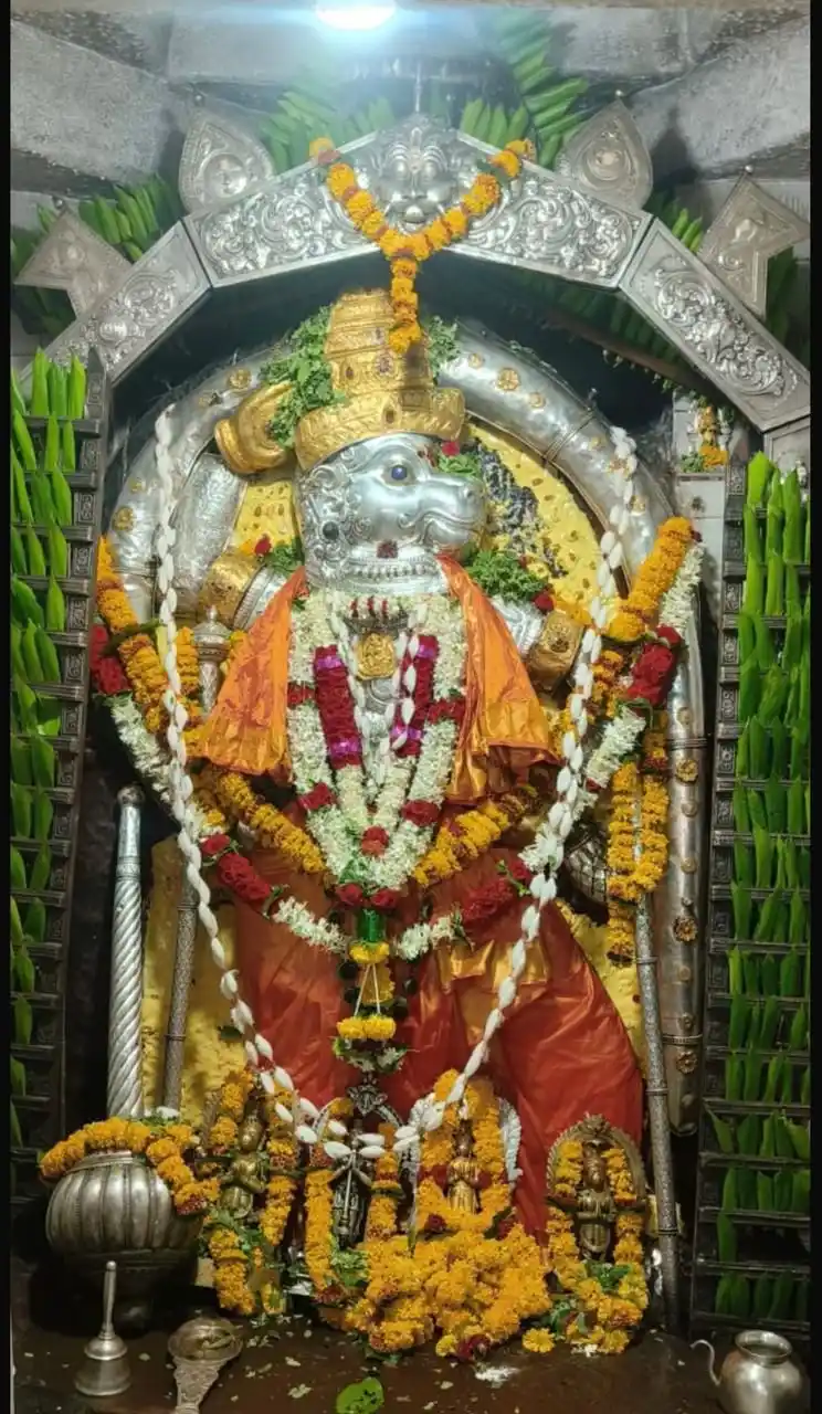 Image from 𝗦𝗮𝗻𝗮𝘁𝗮𝗻𝗮 Hindu 𝗗𝗛𝗔𝗥𝗠𝗔 ಸನಾತನ ಹಿಂದೂ 🙏: ಸಪ್ತಗ್ರಾಮಾಧಿದೇವೊಭೂತ  ಸರ್ವೇಷಾಂ-ಜಗತಾಂ ಪತಿಃ || ಹನೂಮಾನ ಸ-ಸ್ವಯಂ  ವ್ಯಕ್ತೊ ಯಥ...