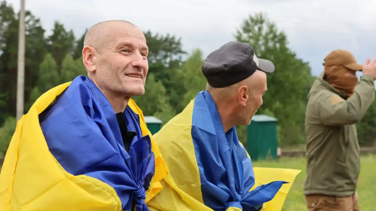 Image from ОПЕРАТИВНИЙ ІНФОРМ: Відбувся черговий обмін військовополоненими. Більшість воїнів, які по...
