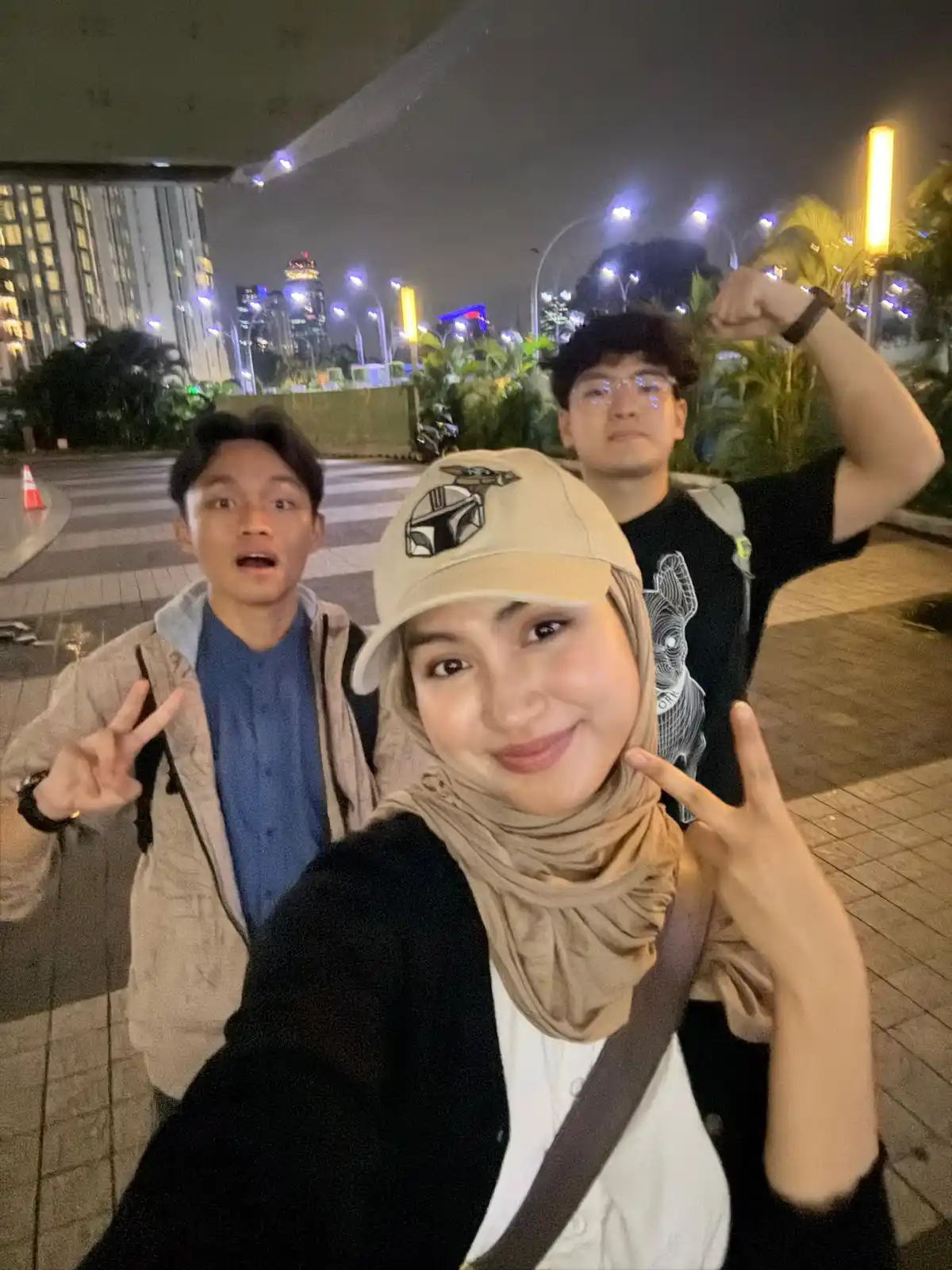 Image from Cenel pendidikan dan keluarga: Habis deep talk sama kadit dan kak viera...