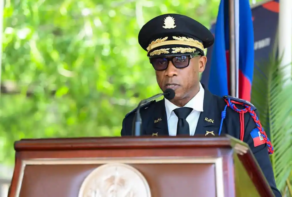 Image from A.M.D FLASH INFOS PLUS 🎤🎥📸: 👉🇭🇹🔵 30 ANS LAPOLIS Nasyonal d Ayiti | DG Rameau Normil pale ak FO...