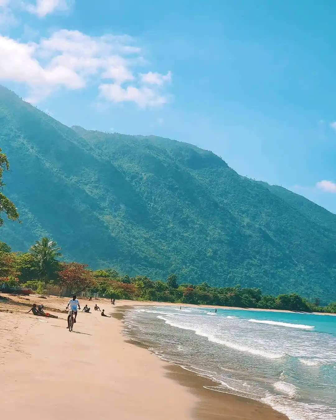 Image from LT Media Groupe : 🌴🇭🇹 Découvrir Haïti autrement avec @CiviqueEtMoral – c’est plonger ...