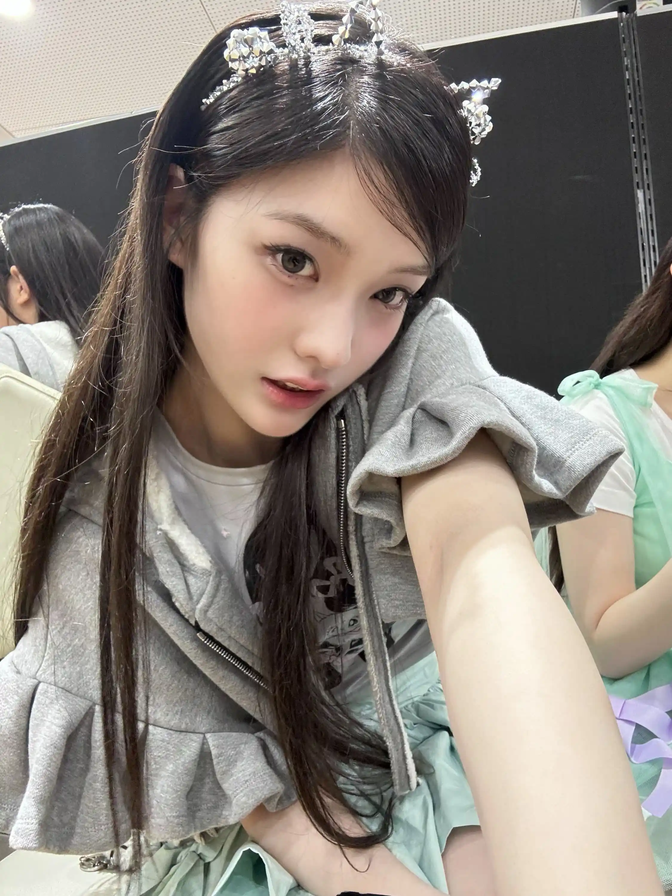 Image from UPDATE ILLIT 🩷: *༊·˚ IROHA WEVERSE UPDATE ་༘࿐* ᯓ★ : Pertunjukan musik, semangat~! Sem...