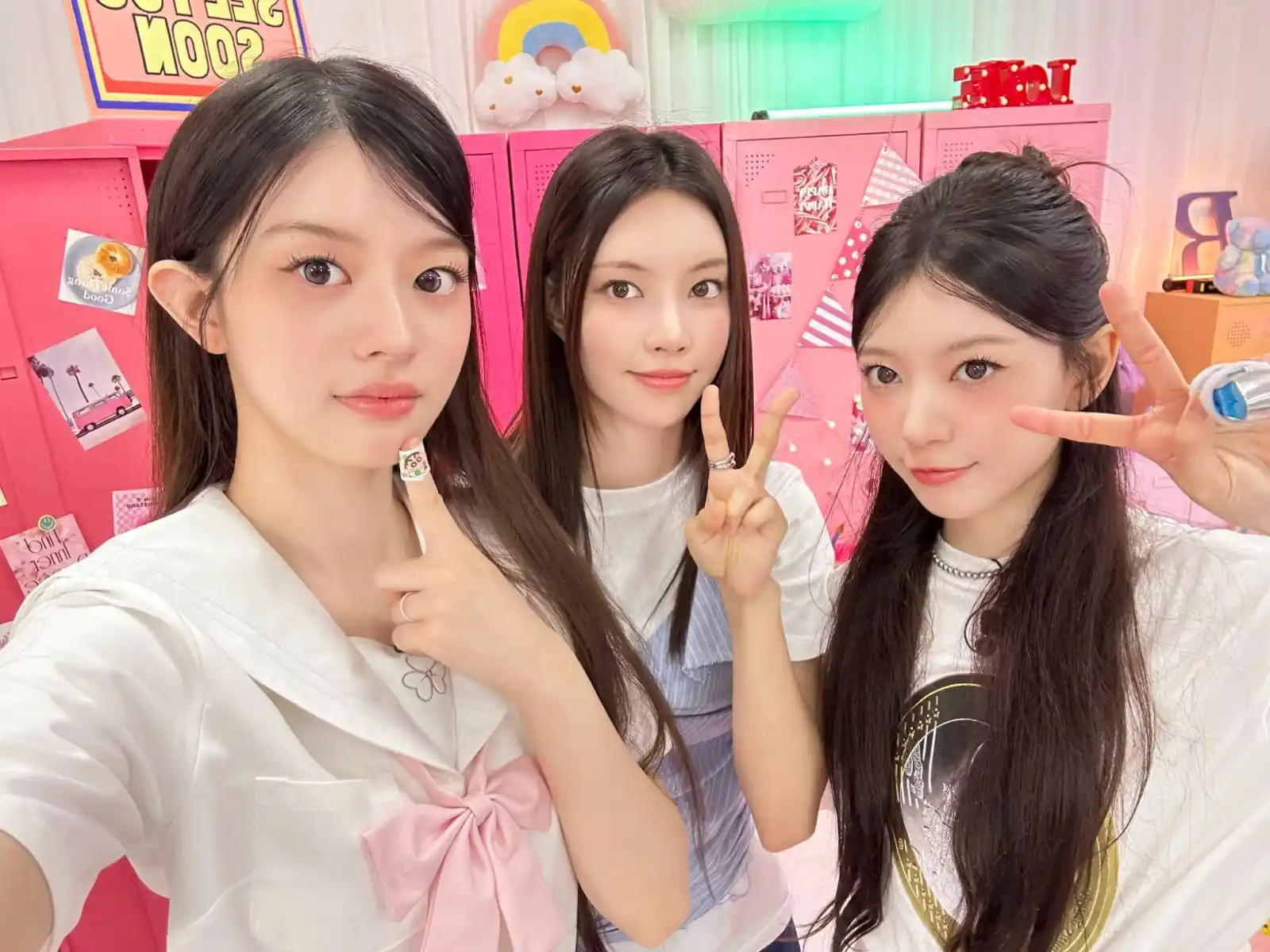 Image from UPDATE ILLIT 🩷: *༊·˚ X@minju_cabinet UPDATE ་༘࿐* ᯓ★ : 💗Cabinet Pink Minju Tamu ke-26...