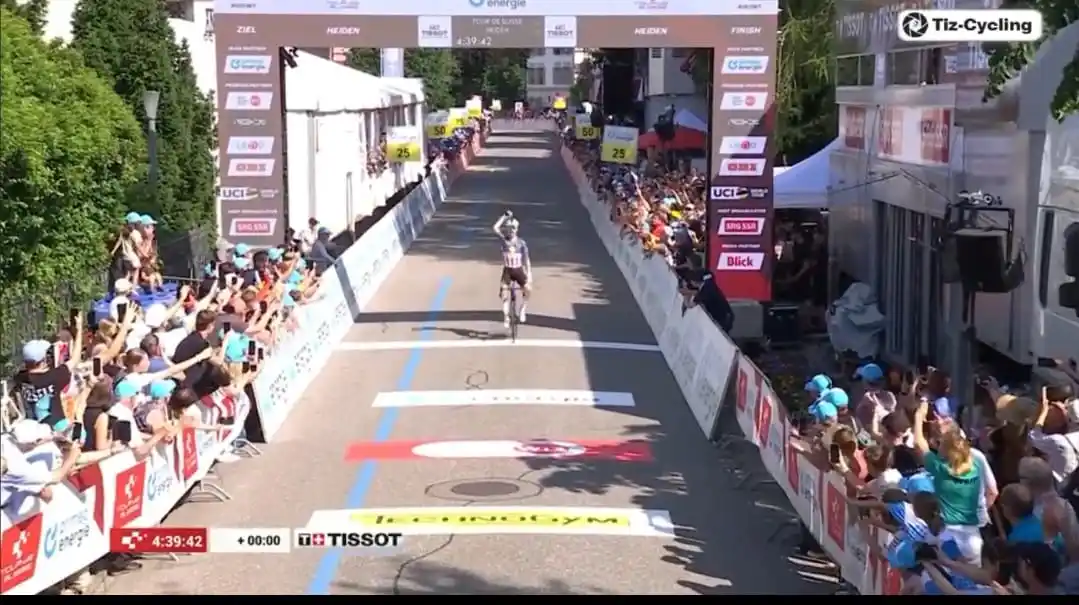 Image from Knéel Do Esporte: Quinn Simmons vence a etapa 3 do Tour de Suisse...