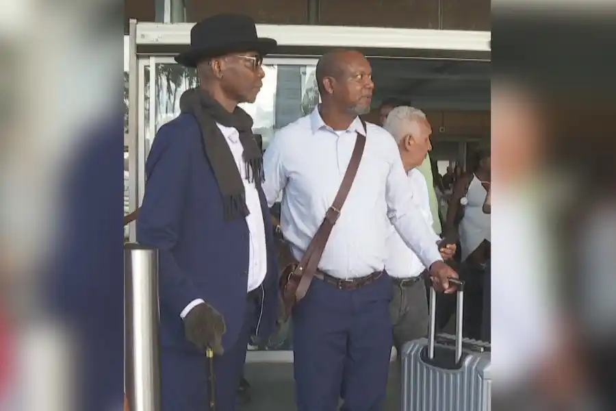 Image from Guyane La 1ère: *Entretien exclusif. Gabriel Serville : "la priorité, aujourd'hui, c'e...