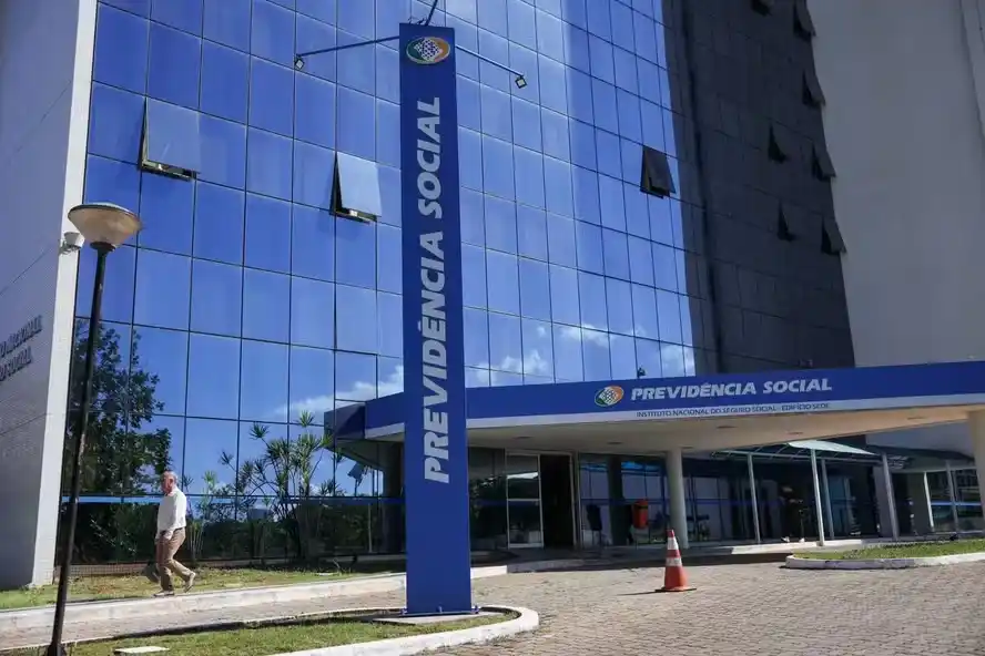 Image from O GLOBO - Economia e Negócios: *Ex-procurador, 'Careca do INSS' e empresário pedem anulação de invest...