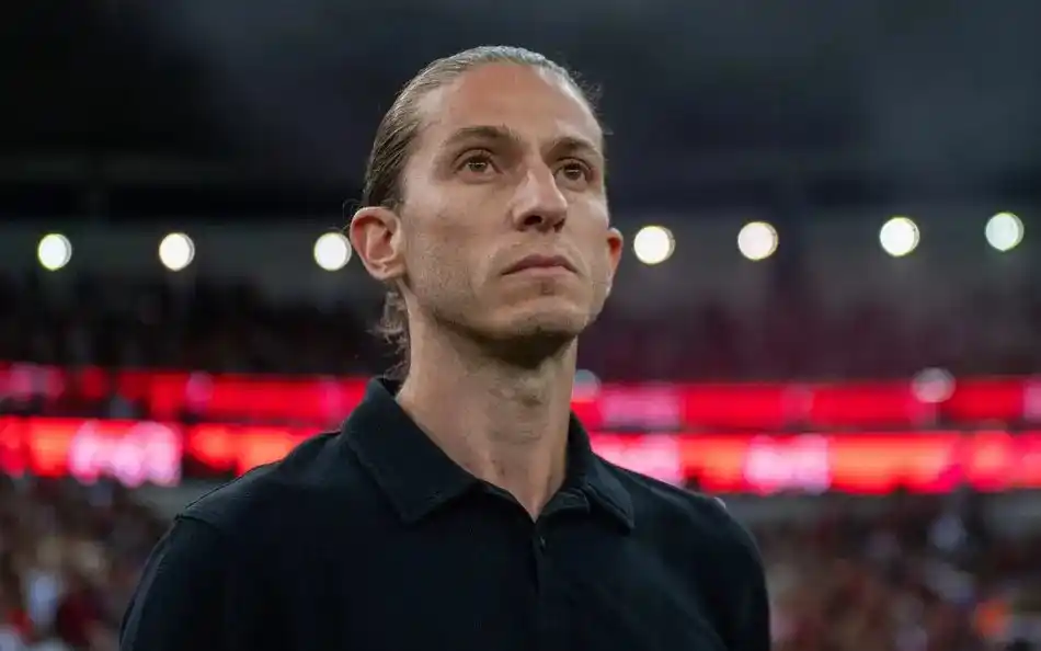 Image from DL esporte: *🔴⚫ Flamengo de Filipe Luís em 2025: um rolo compressor! 🚀* Desde q...