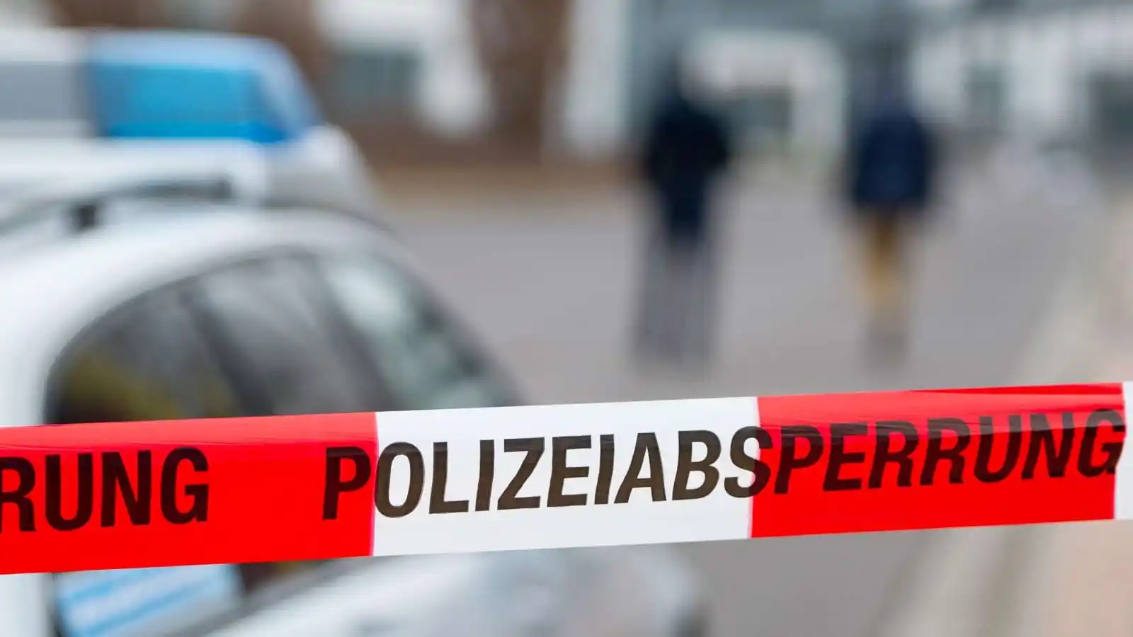 Image from mangfall24: 🚨 *Großeinsatz der Polizei in Asylunterkunft bei Rosenheim* – das ste...