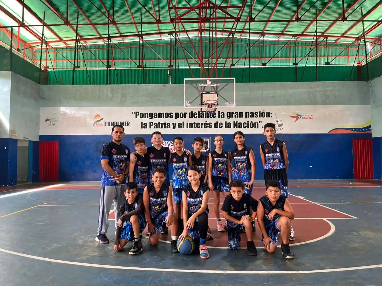 Escuela De Baloncesto Fénix post