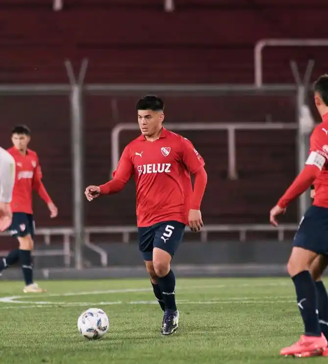 Image from El Verdinegro : *Llegaría otro refuerzo* ⚽️  👀 Sergio Ortiz, juvenil de Independiente...