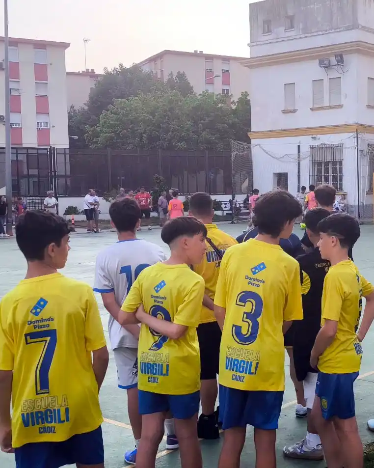Image from CD Virgili Cádiz: 🤙¡Lunes con energía y buen rollo! ✨ Seguimos sumando futuro porque ho...