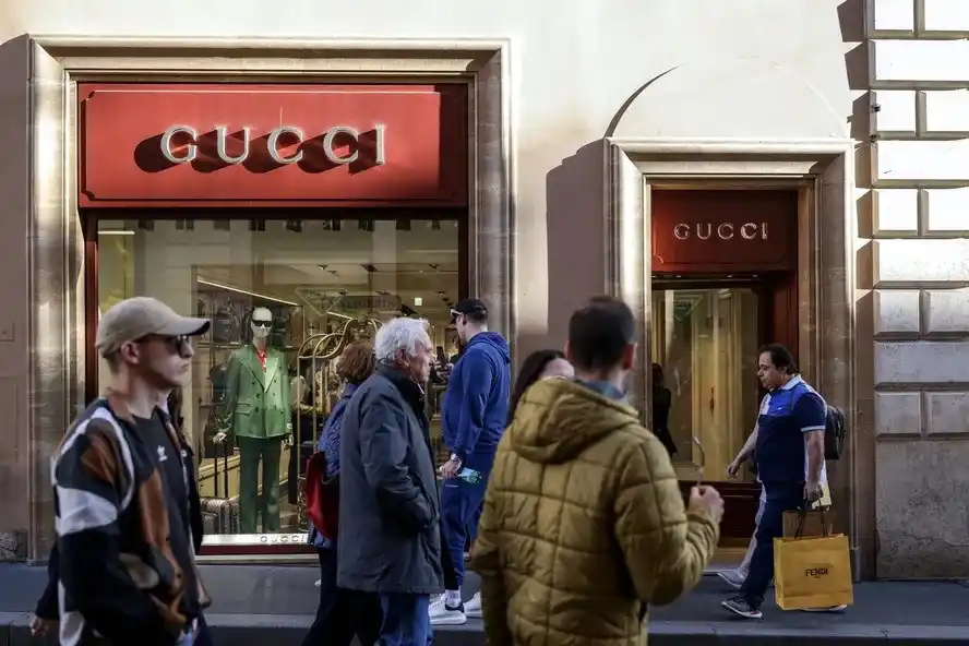 Image from O GLOBO - Economia e Negócios: *Novos desafios: CEO da Renault vai comandar dona de marcas como Gucci...