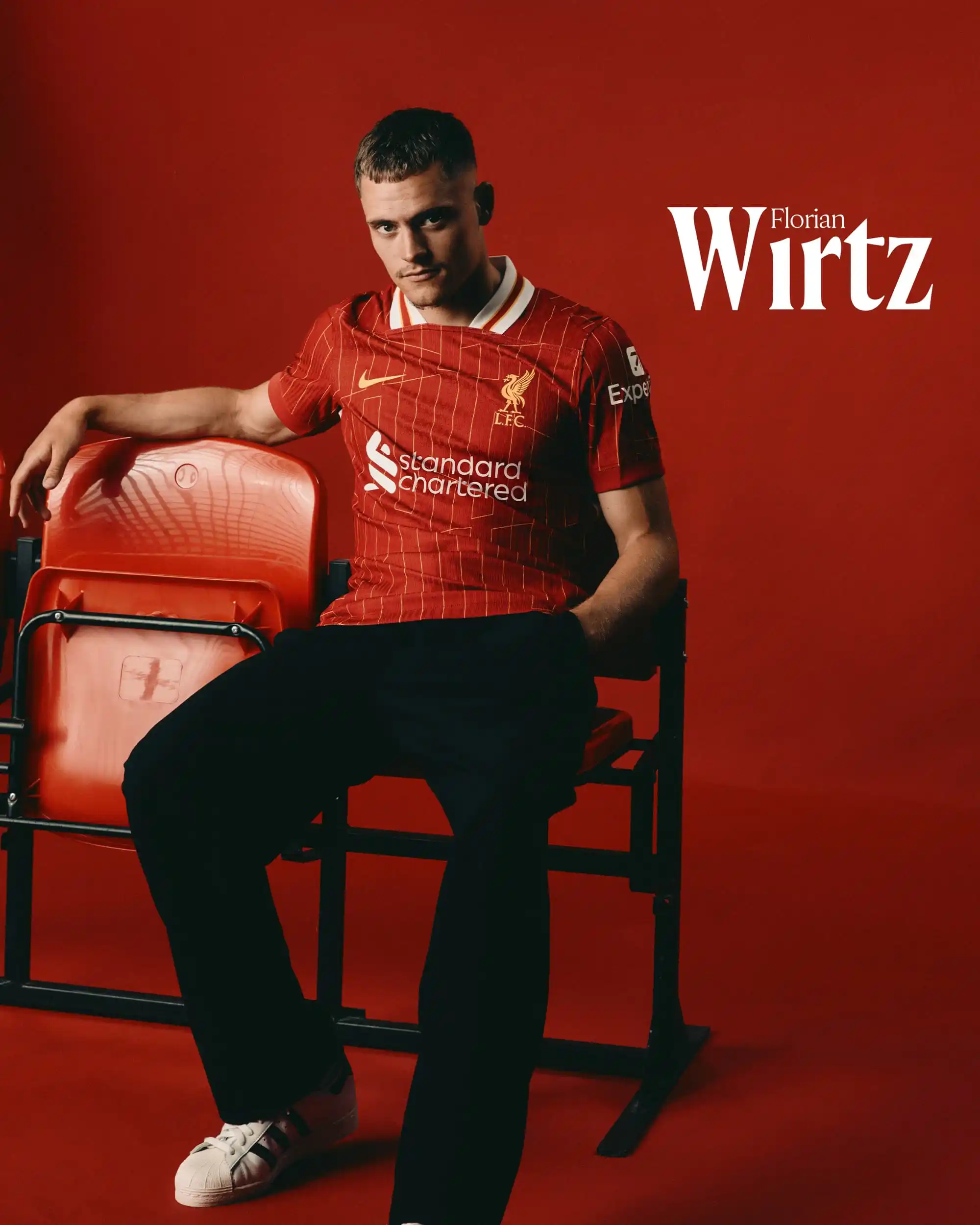 Image from DL esporte: 🚨✍🏻 *OFICIAL! Florian Wirtz é o novo reforço do Liverpool.* 📷 LFC...