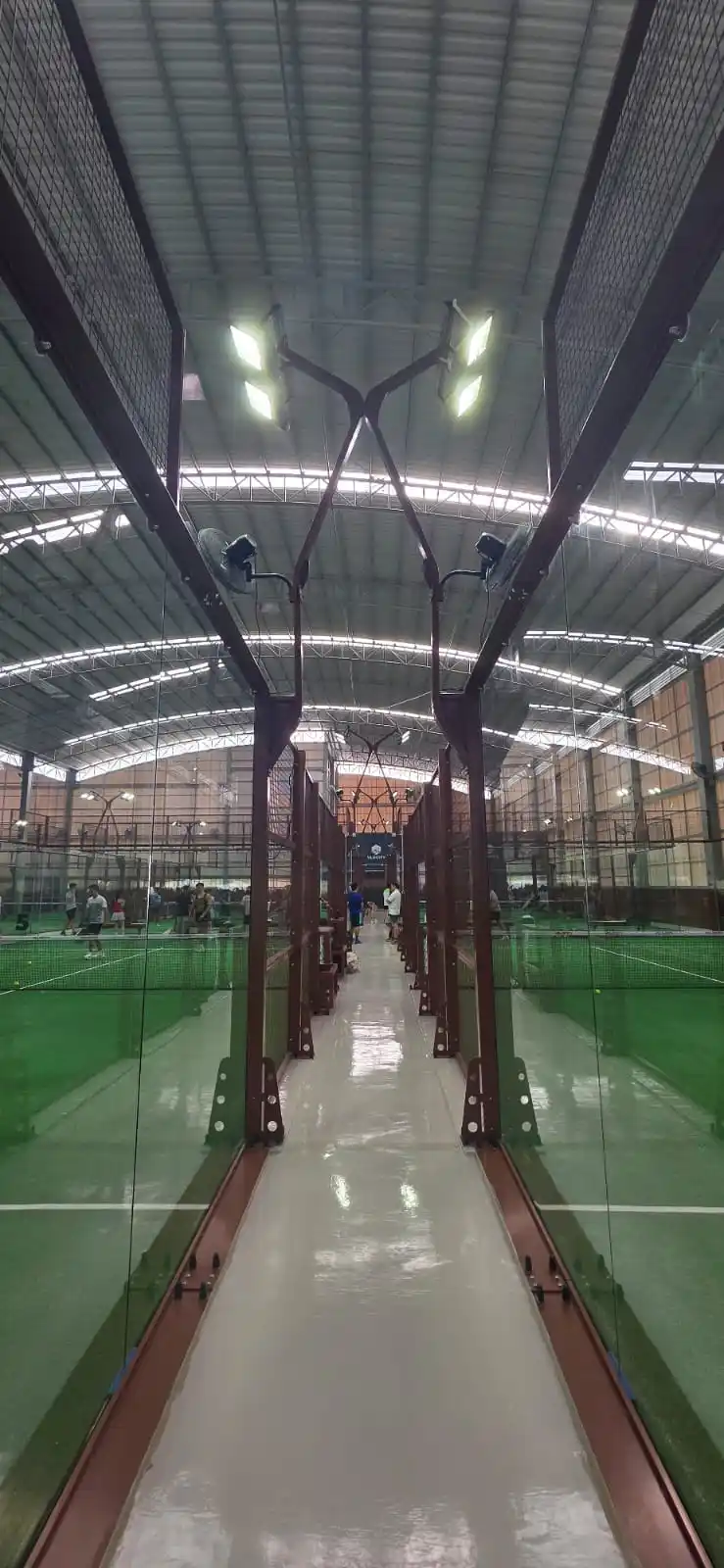 Image from IU 🇮🇩: Padel dulu!...
