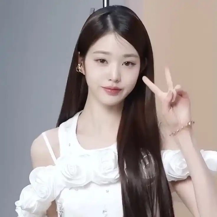 Image from ꒰ㅤ꣑ৎ  ㅤ۫𝓡᥆sᥡ 𝓣𝗶𝗽𝘀 ⊹   ♡🩰⁺𝅄 Glow up Belleza Tips Girls Moda STICKERS Kpop BTS Rosy Frases Cute: > prefieres los gatos (blanco) o los perros (morado)? ㅤㅤㅤㅤㅤㅤㅤㅤㅤㅤㅤㅤㅤㅤ ㅤ...