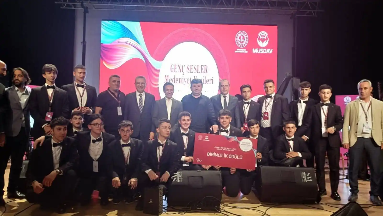 Image from MHP Çorum İl Başkanlığı: 📍Tebrikler Çorum Şehit Erol Olçok Anadolu İmam Hatip Lisesi'nin, Mil...