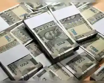 Image from Zee Business: *8th Pay Commission: 61% DA, 1.92 फिटमेंट, बेसिक सैलरी ₹34,560, HRA ₹9...