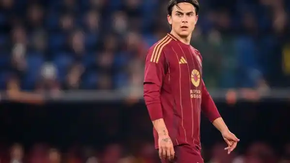 Image from Laroma24.it: ❌ *Calciomercato Roma, smentite le voci sul ritorno di Dybala alla Juv...