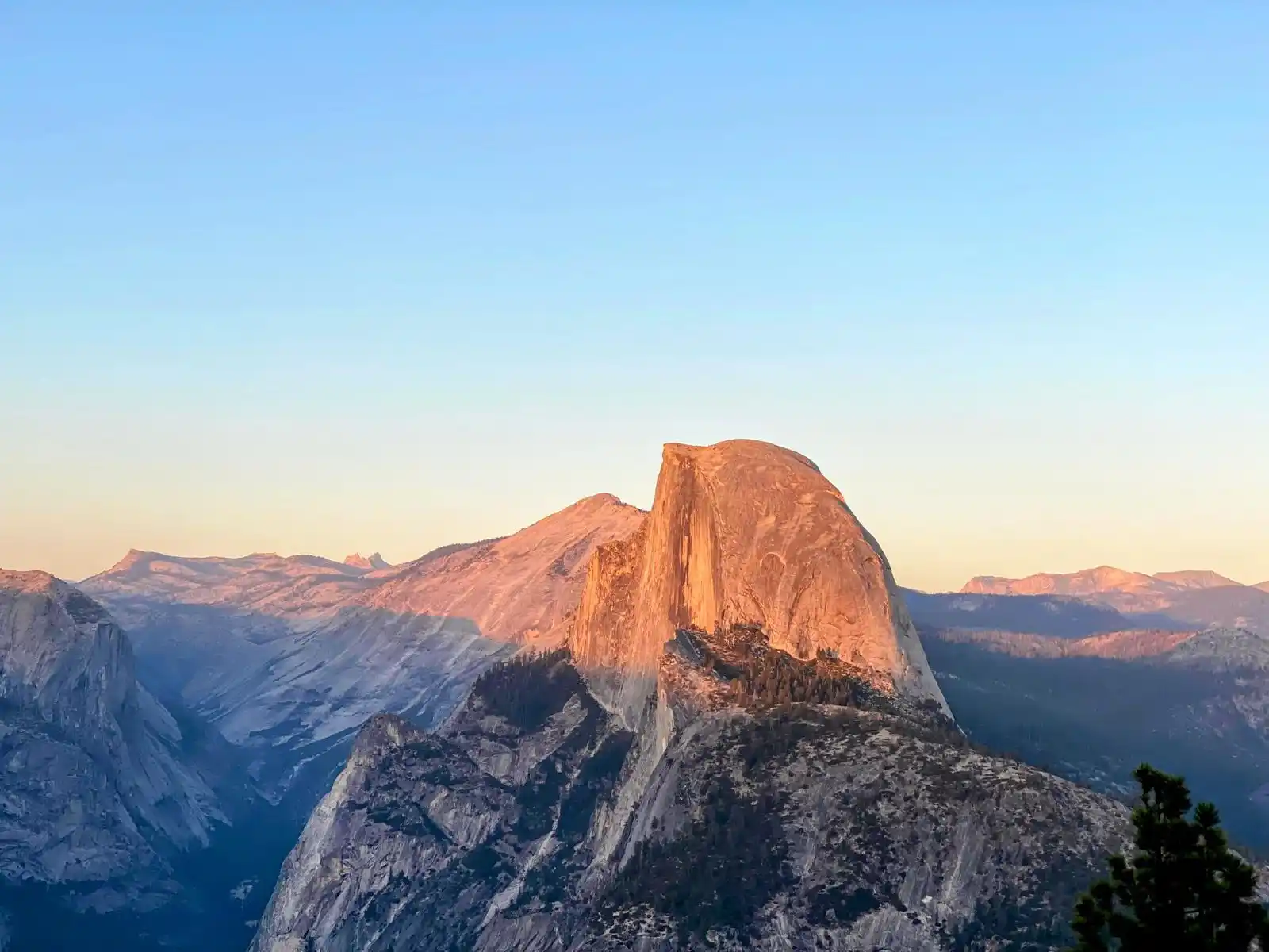 Image from Can’s Travel Logs 🏖️: Hiking Half Dome is on my bucket list. Yosemite National Park. Sep 202...